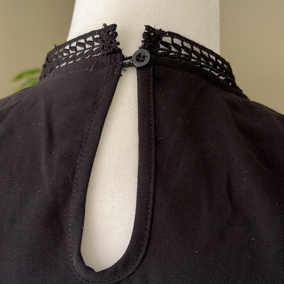 Guipure Lace Insert Lantern Sleeve - Picture 5 of 6